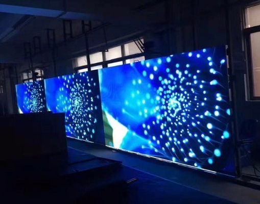 7680Hz HD LED 화면 모듈 비디오 벽 디스플레이 디자인 FCC 20m 볼 거리
