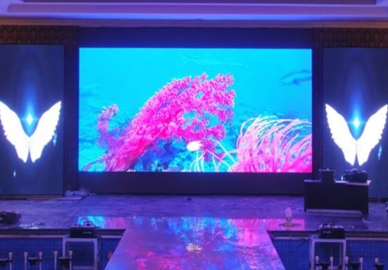 내구성 HD SMD1515 커튼 스테이지 배경 LED 화면 1.8m LED 패널