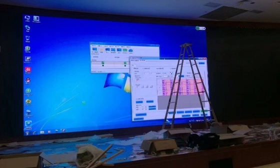 512×512mm P2는 비디오 월 모듈 패널에게 실내인 800 시디 1R1G1B를 보내게 했습니다