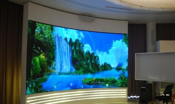 3840Hz LED 유연 모듈 곡선 LED 디스플레이 화면 비디오 패널 P2