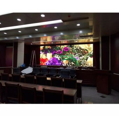 쇼핑몰 작은 화소 LED 디스플레이 벽은 300W/ M2 32 Ｘ 16 ROHS CCC를 탑재했습니다