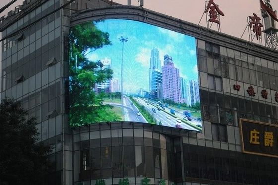 1 P4mm LED 디스플레이에서 야외 주도하는 비디오 월 1R1G1B 3을 맞추어주세요